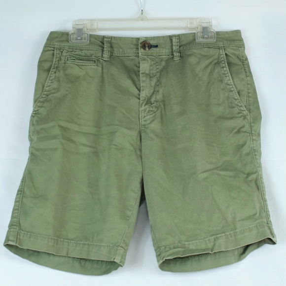 American Eagle Outfitters Green Active Flex Slim Flat Front Shorts Mens Size 30 - Picture 1 of 8